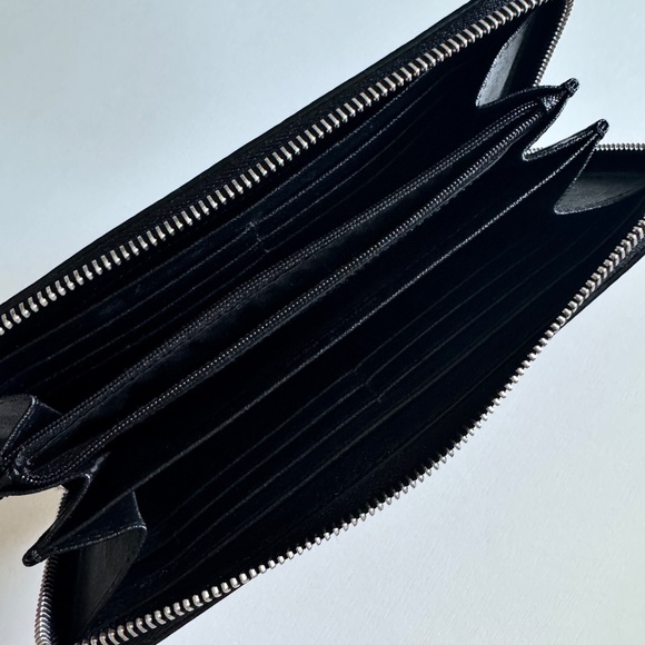 MICHAEL KORS Black Leather Wallet with Silver Tone Hardware - Picture 3 of 4